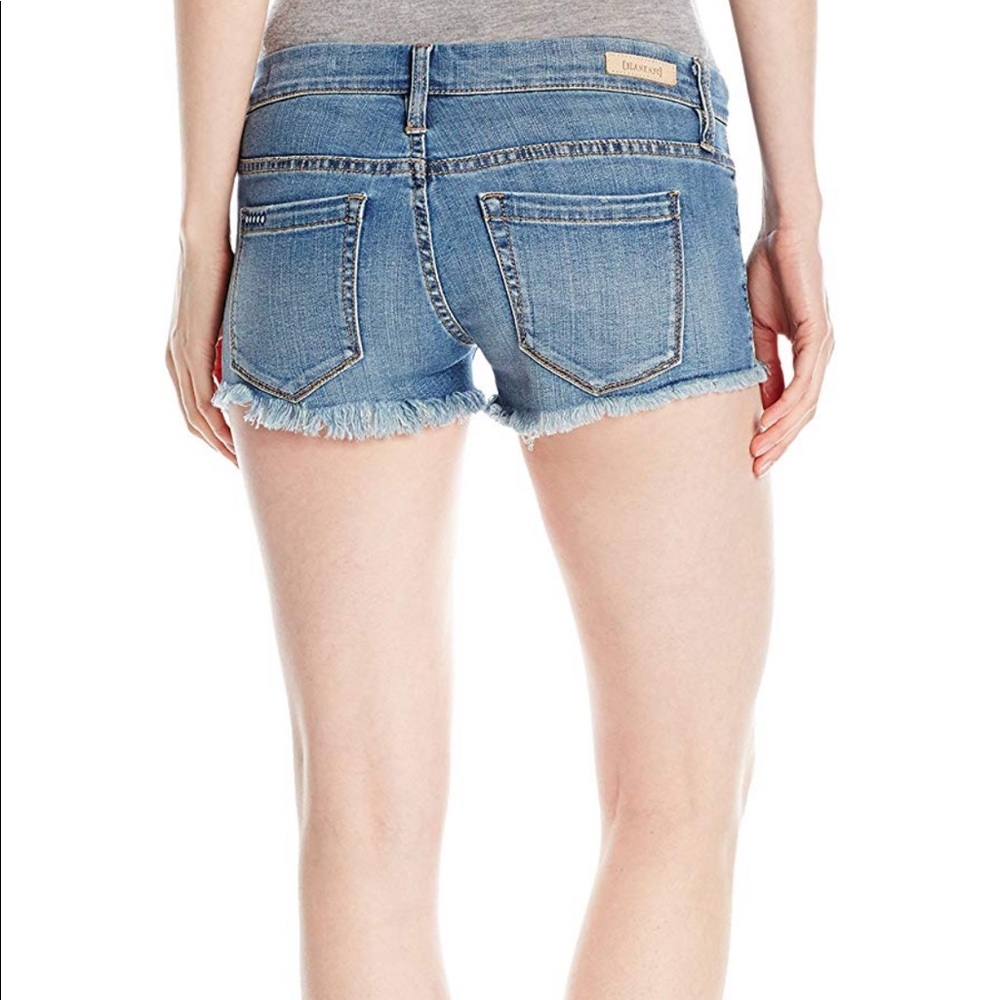 Blank NYC low-rise Jean shorts like new - size 27